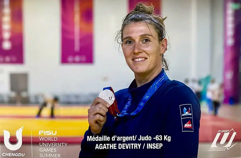 une médaille d’Argent aux Jeux Olympiques Universitaires